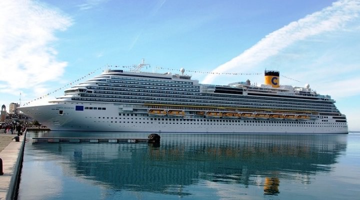 5* COSTA DIADEMA