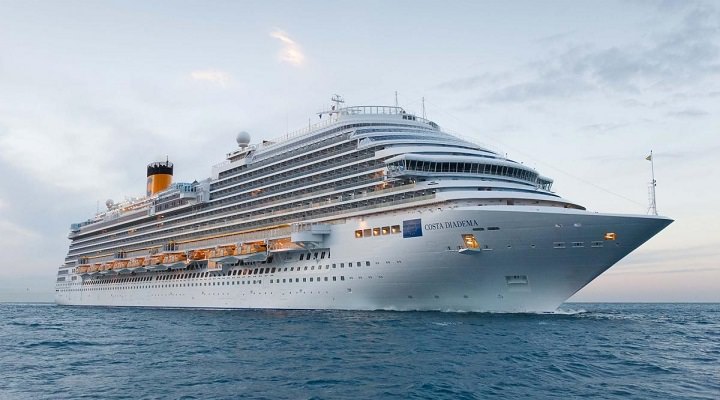 5* COSTA DIADEMA