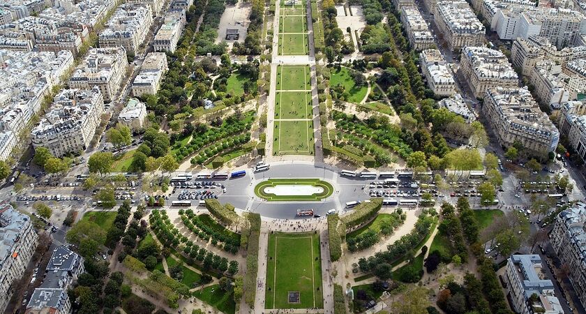 İzmir Çıkışlı Sömestr Köln-Lüksemburg-Paris & Disneyland Turu